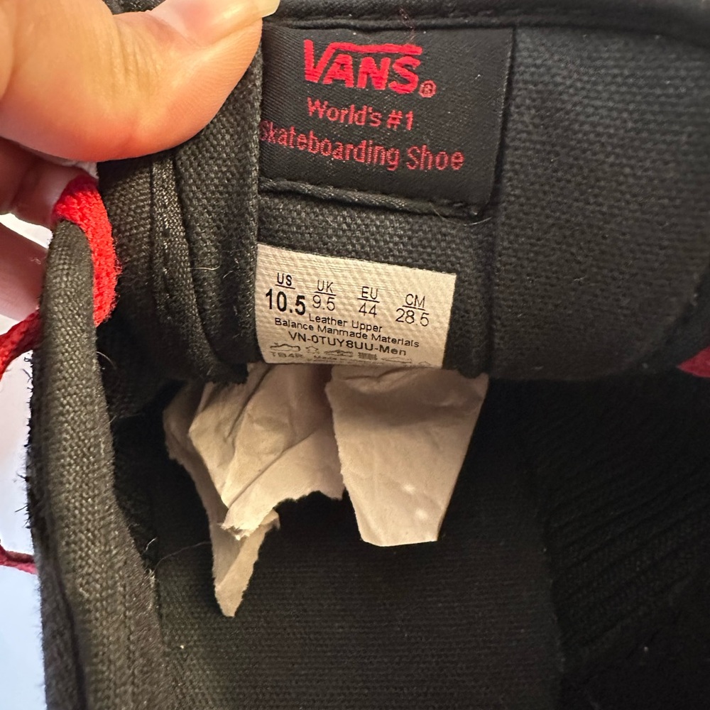 Vans - Picture 9 of 9